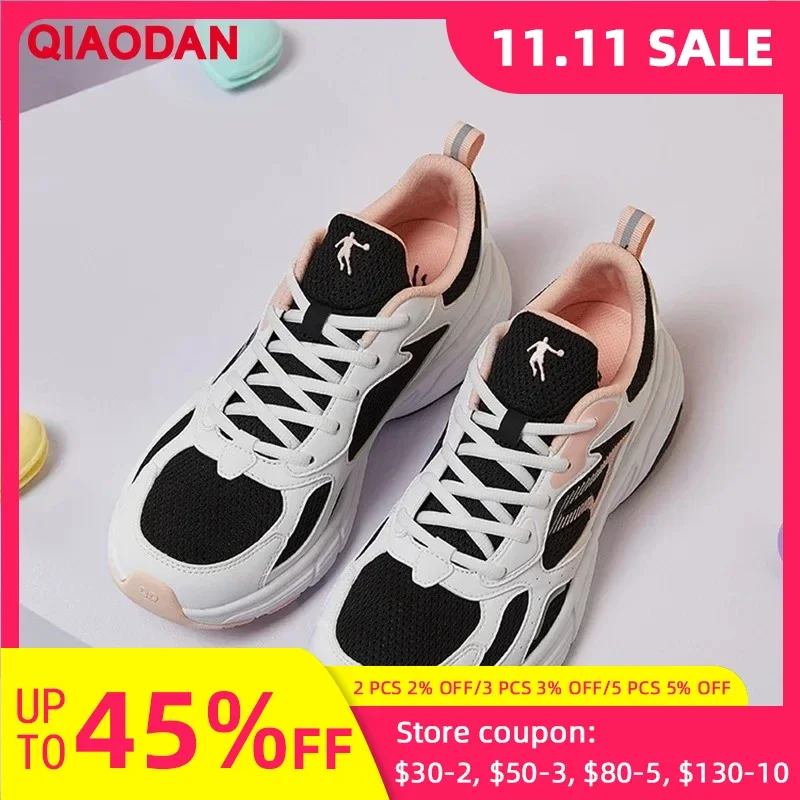 QIAODAN 2025 가을 출시 여성 스포츠 러닝화 경량 쿠션 부드러운 밑창 편안한 스니커즈 XM36210265
