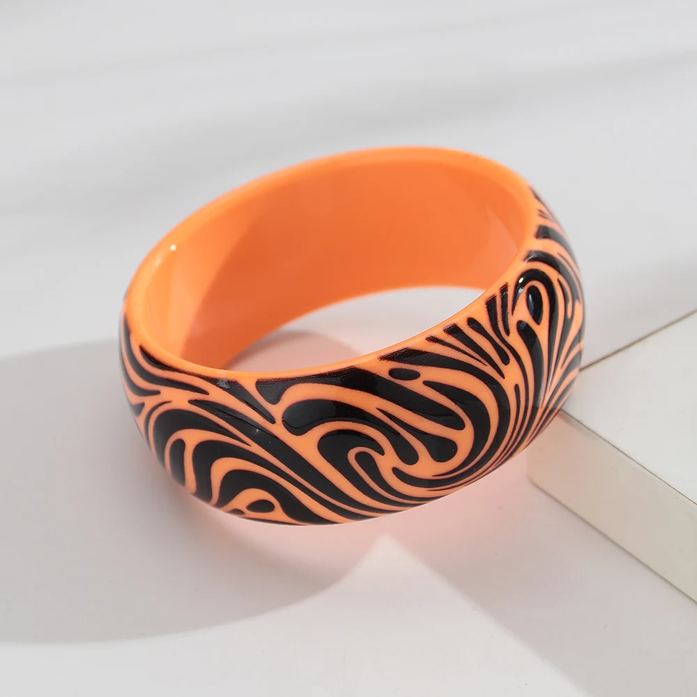 Modische Breite Unregelmäßige Gestreifte Manschettenarmbänder aus Kunstharz für Frauen Neue Acryl-Chunky Geometrische Runde Armreifen Retro-Schmuckgeschenke – Detail 10