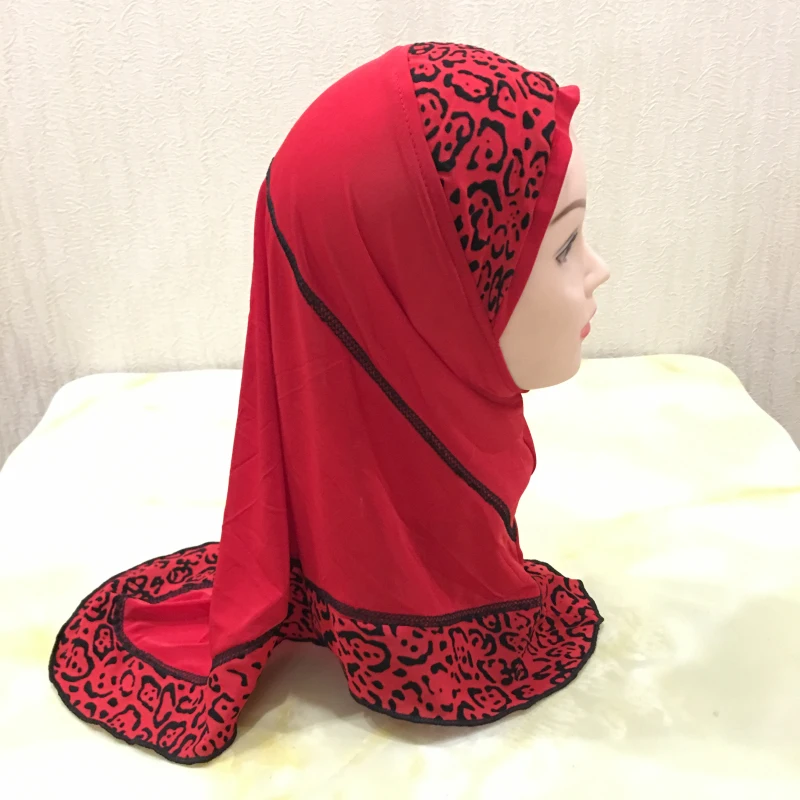 H083a Sale black small girl printed Al amira hijab fit 2-6 years old kids pull on islamic scarf headscarf