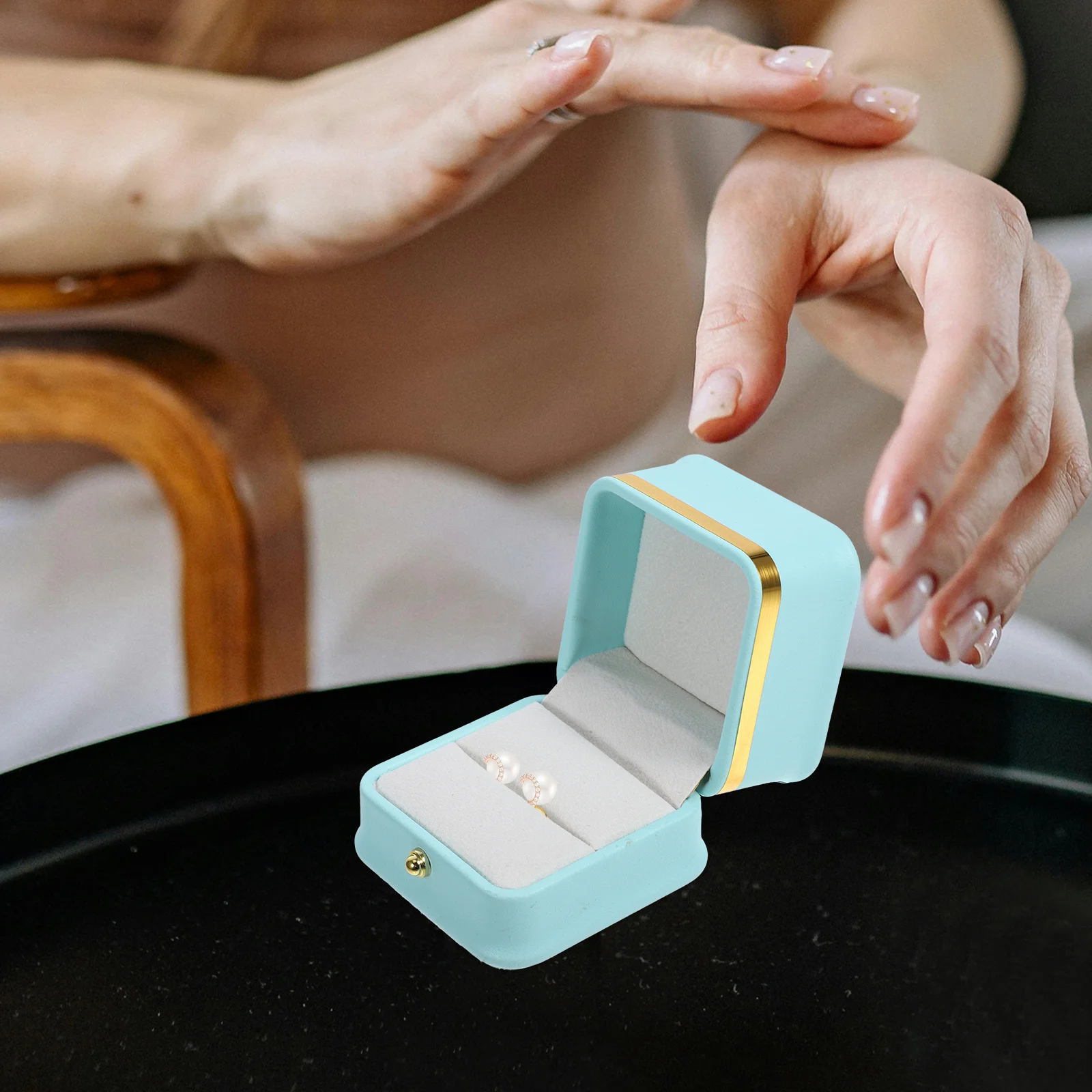 

PU Square Ring Box Chic Design Organizer for Engagement Wedding Proposal Jewelry Storage Gift Box Velour Fabric Ring Boxes