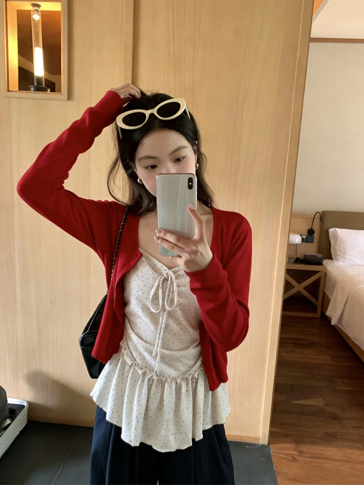 

Sweet Floral Knitted Crop Top And Cardigan Two-Piece Set Women's Fashion Summer 2026 High Waist Casual High Quality Brand