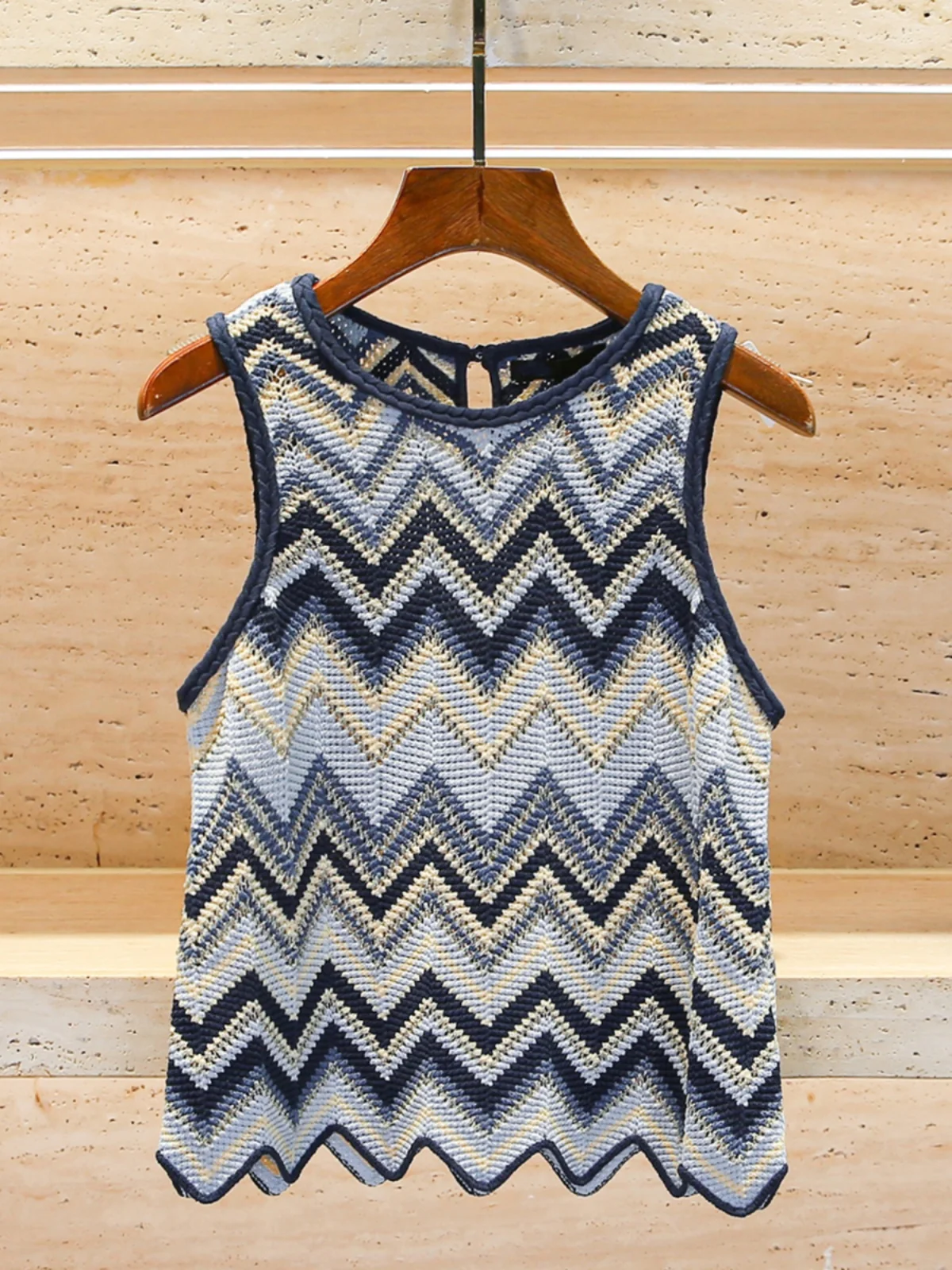 

M Home Southern Oil High End Women's Summer Striped Sleeveless Knitted Vest Top Hollow out Commute Style Short Length