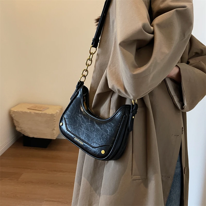 MOODS Retro Underarm Shoulder Bags For Women 2023 Luxury Designer Purse And Handbags French Style Pure Color Chain Crossbody Bag