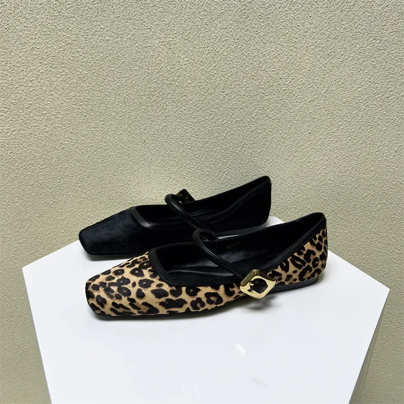 2024 New  Comfortable Leopard Pattern Square Headed Flat Shoes Retro Shallow Mouth Single Shoes for Women Woman Designer Shoes