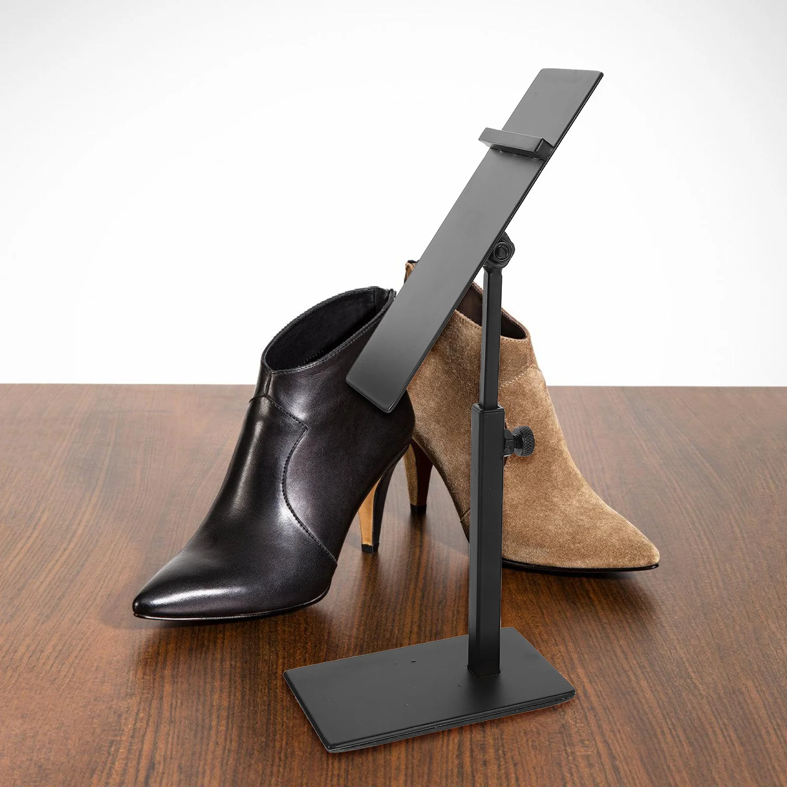 

Woman Stainless Steel Shoes Display Stand Anti Slip Durable Men Shoe Shelf for Desktop Shoes Display Stand Adjustable