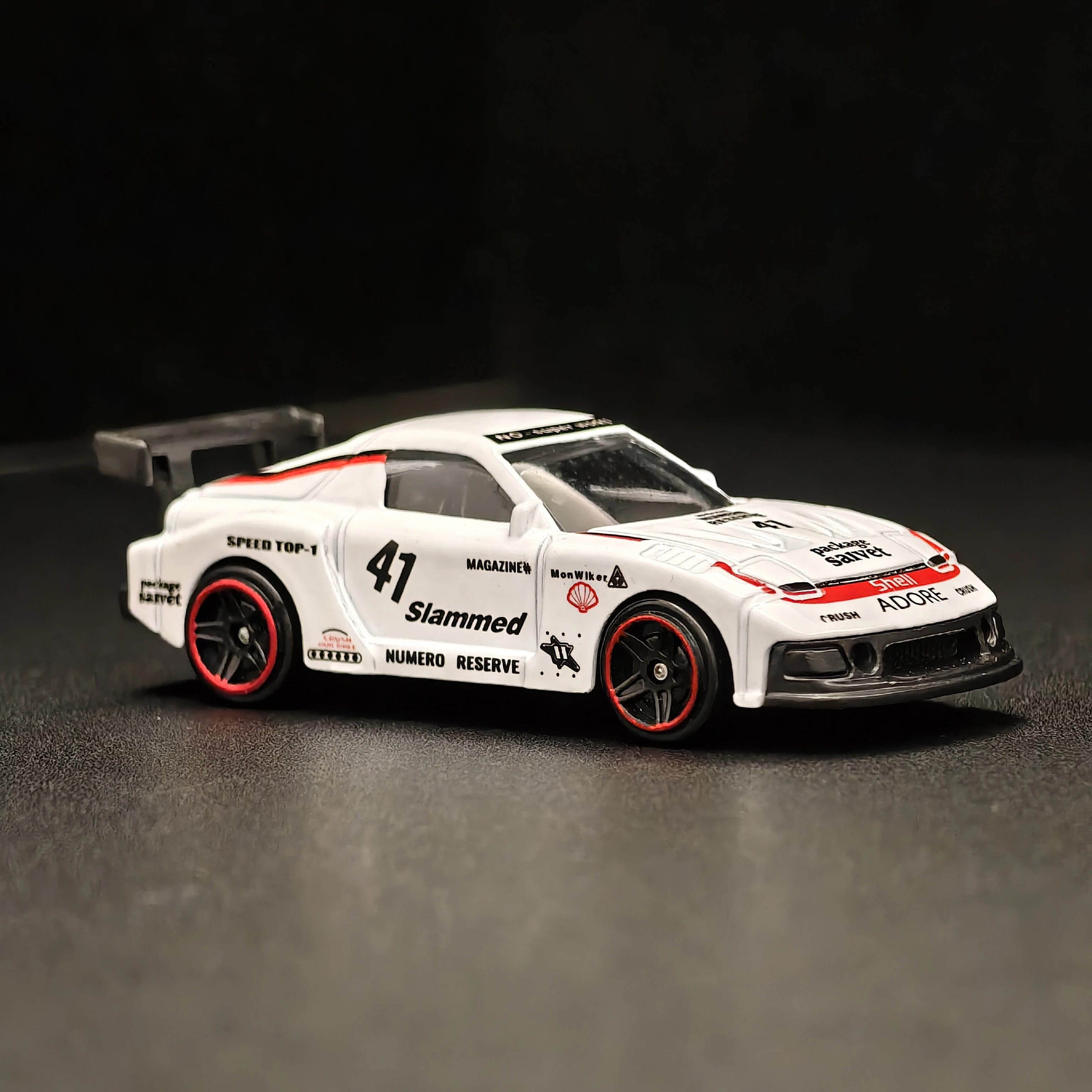 1/64 Diecast Alloy Car Model White Racing Supercar Metal Miniature Toy Vehicle for Collection Decoration Desk Display Ornament