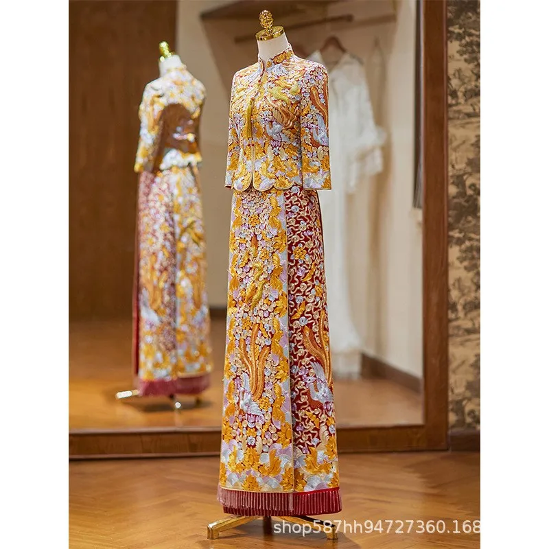 Heavy Industry Gua Huang Long Feng a new style of Chinese wedding dress and toasting attire