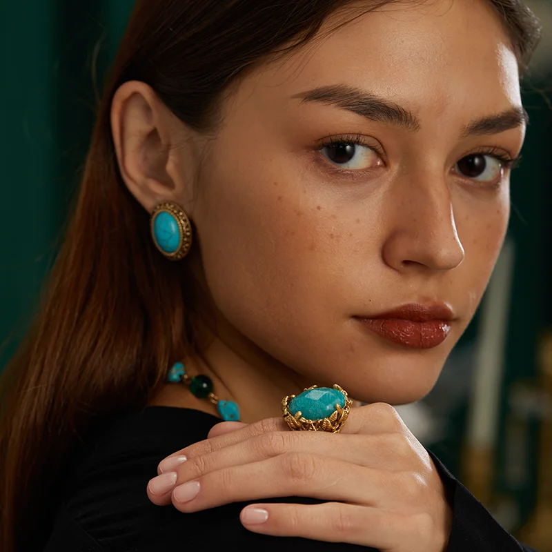 Vintage Nature Art Emerald Ring | 18K Gold-Plated & Copper | Bezel-Set Craftsmanship