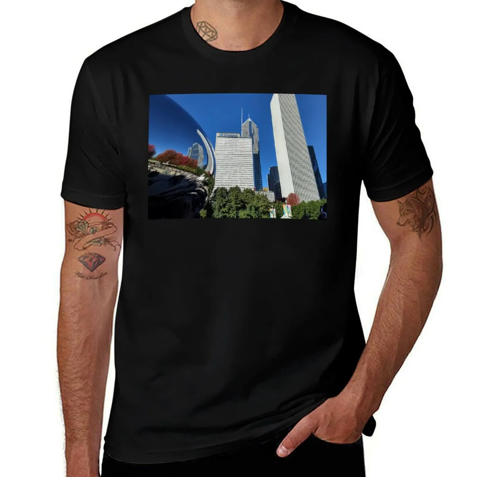

Cloud Gate Bean in Chicago, Illinois T-Shirt Utility Casual Work T-Shirt