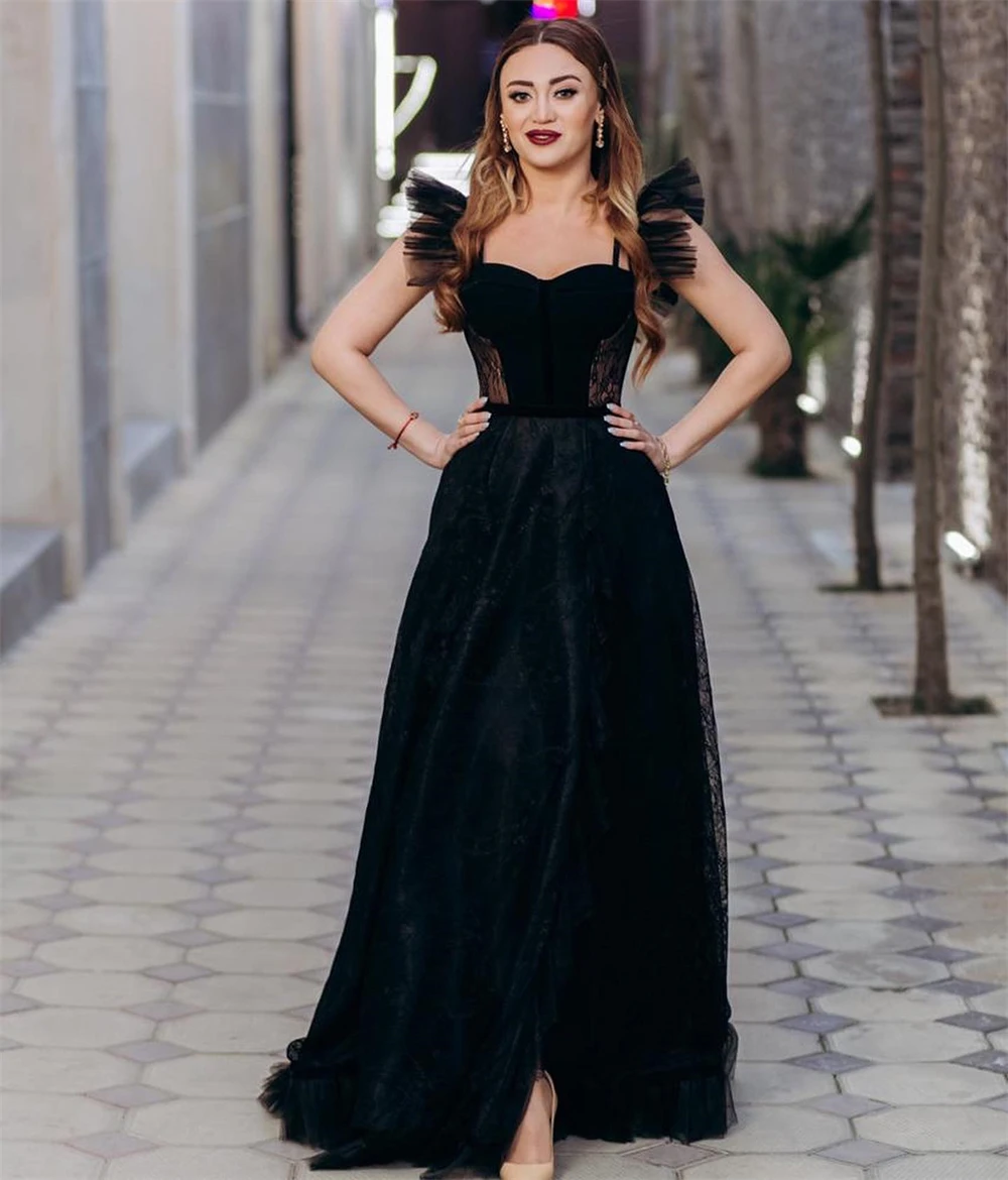 Классические черные атласные платья без бретелек с открытыми плечами и без рукавов по индивидуальному заказу. Изысканное кружевное вечернее платье трапециевидной формы длиной до пола.