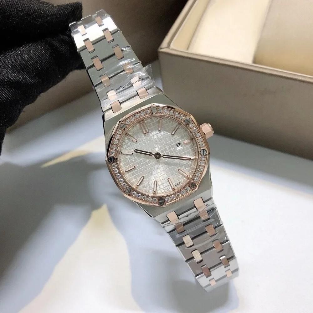 

Fashion Quartz Women's Watch Fashion Stainless Steel Flash Diamond Rim Watch Watch