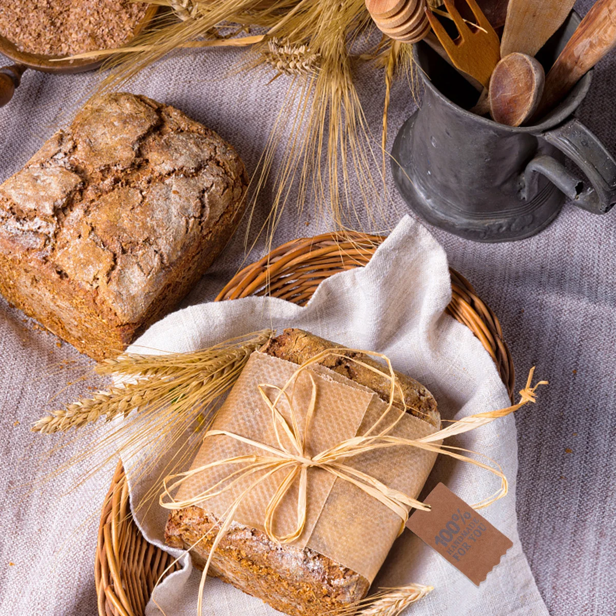 1 set di etichette appese in carta kraft marrone fatte a mano con cordino di spago, etichette robuste per etichette dei prezzi di bomboniere regalo di Natale