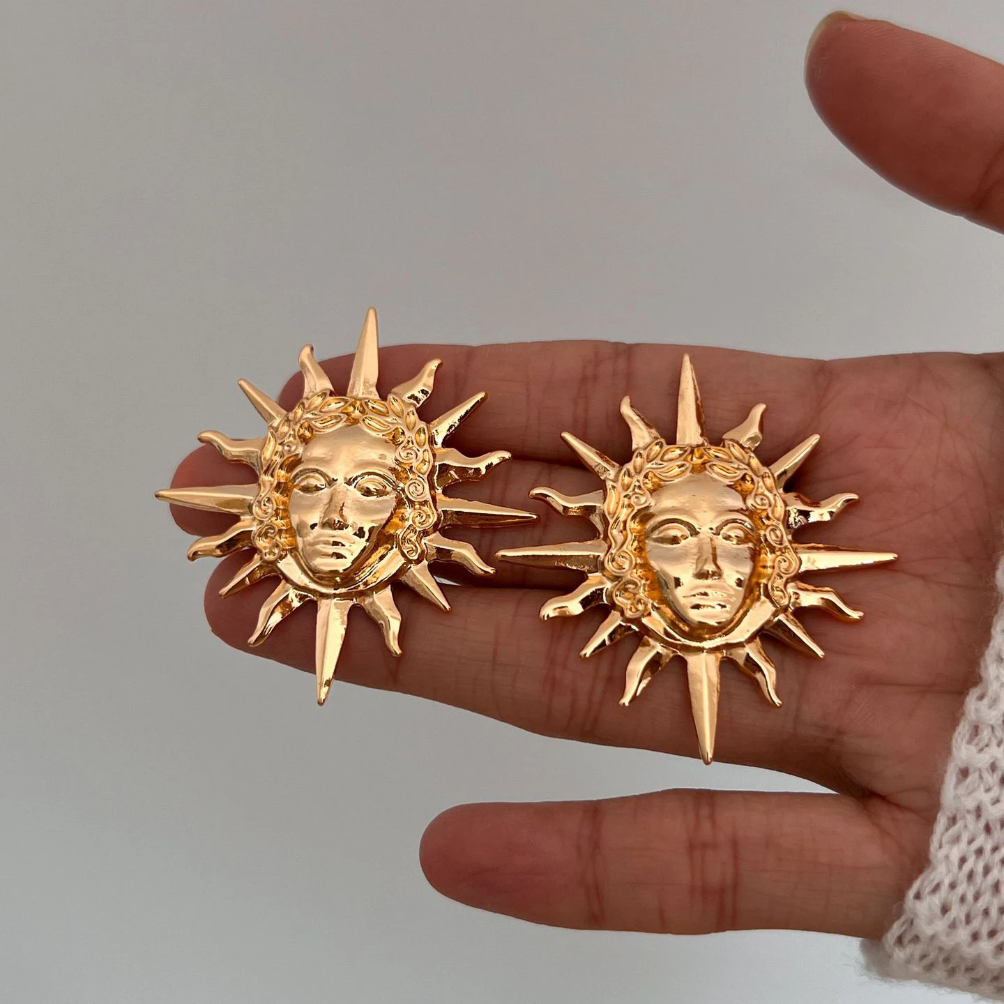 Aesthetic Sun Portrait Ear Stud Earrings for Women Boho Irregular Folds Gold Color Metal Sunshine Earings Piercing Jewelry Gifts