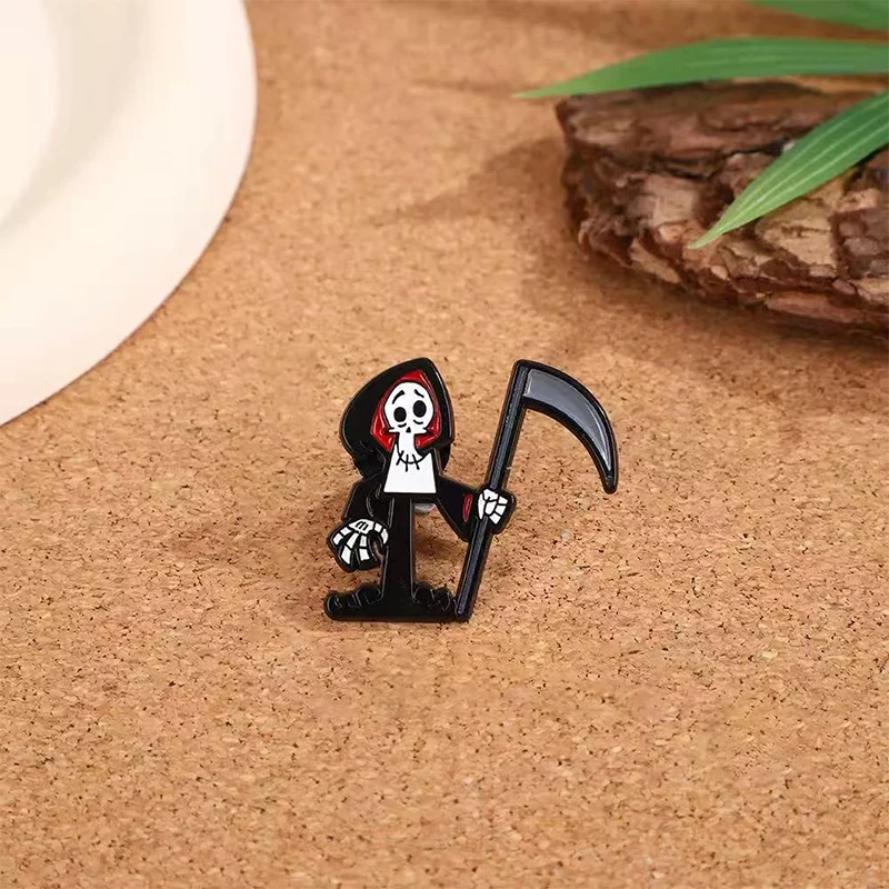 بروش معدني عصري على شكل زهرة هندسية على شكل قلب من الرسوم المتحركة والفيلم والتلفزيون على شكل زهرة هندسية