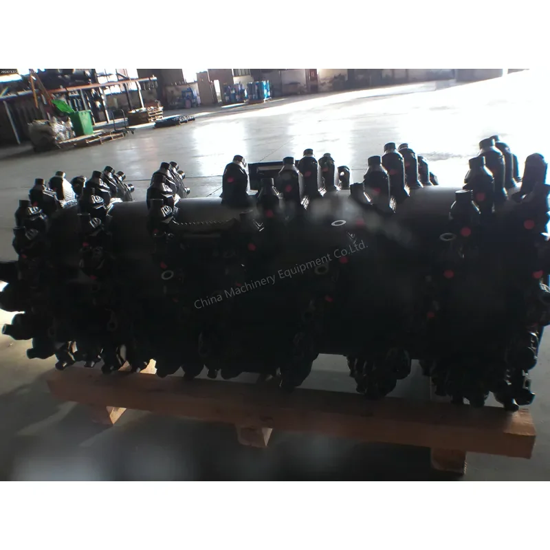 W200 W2000 W1900 W195 W205 Milling Drum With FB2000HT11LA1 Holders 2307326 Rotary Cutter Road Milling Machine