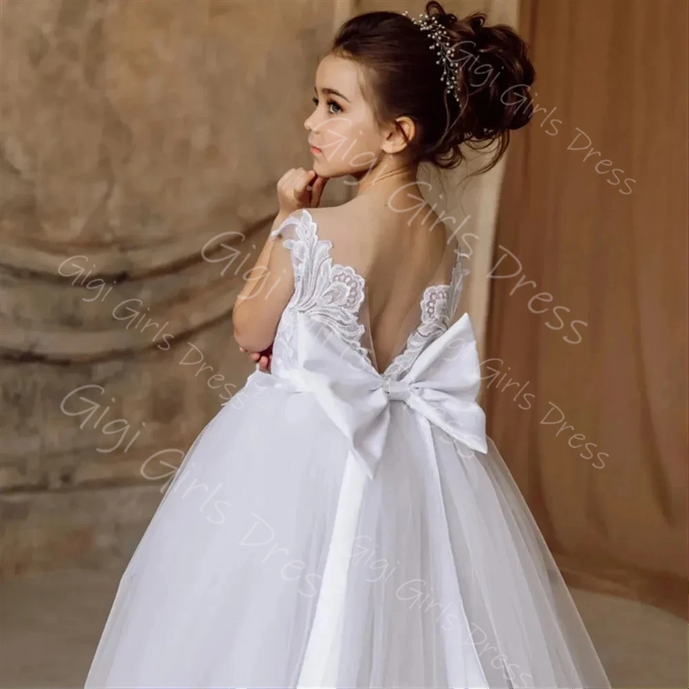 White Flower Girl Dress Kids Sheer Neck V Back Appliqued Tulle First Communion Dress Custom Wedding Party Gown with Bow/Train