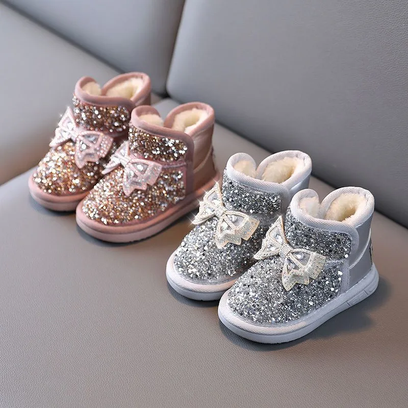 Stivali da neve per ragazze 2022 inverno nuove scarpe per bambini fiocco di strass scarpe in cotone caldo per bambini scarpe da principessa con