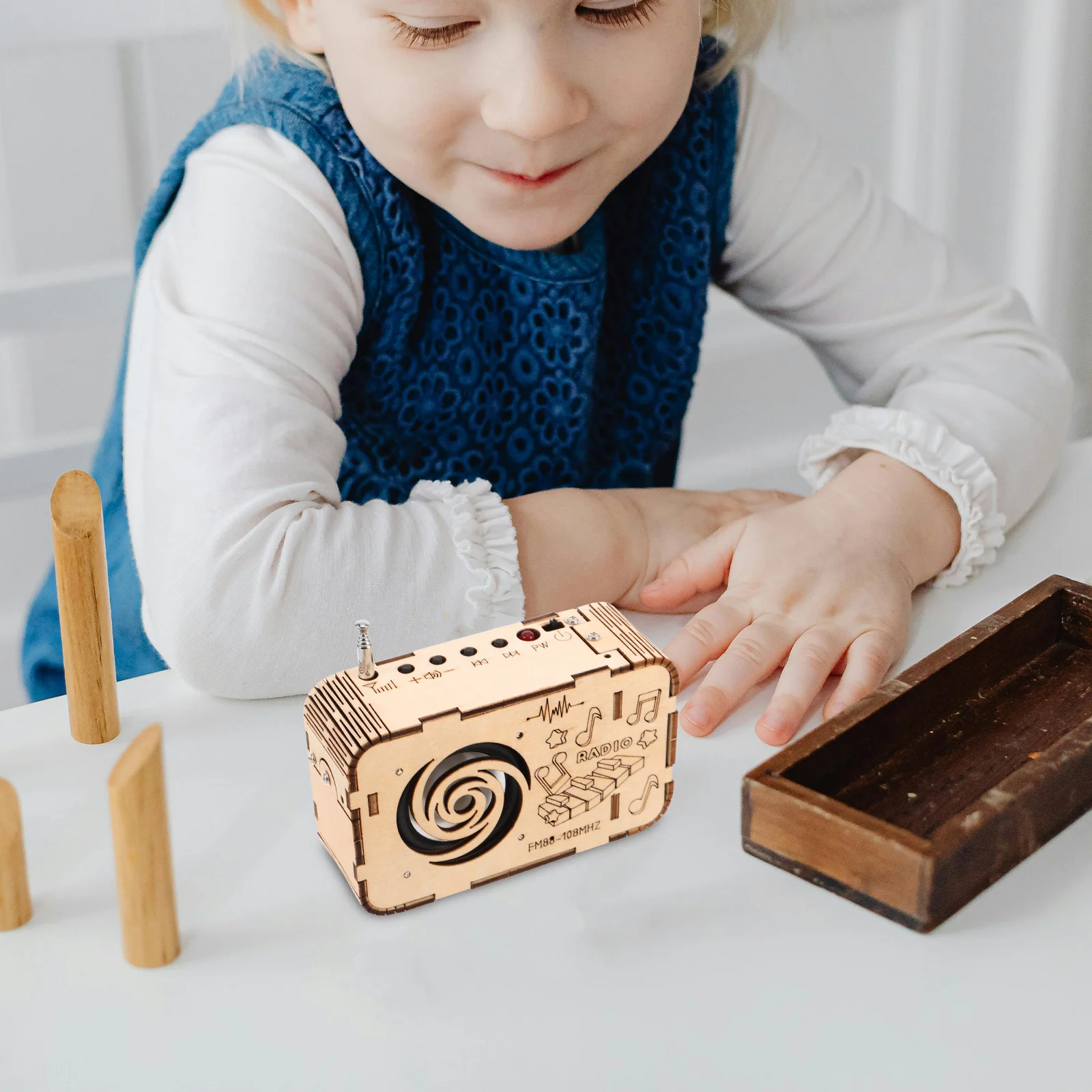 

1pcs Kids Science Experiment Stem Radio Kit Durable Wooden Assembly Diy Electronic Circuit Projects Educational