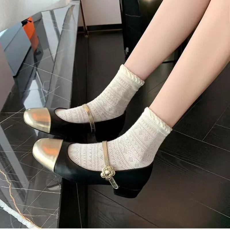 2026 Frühling Herbst Neue Damen T-Bar Mary Jane Schuhe Blockabsatz Weiche Sohle Französisches Vielseitiges Design