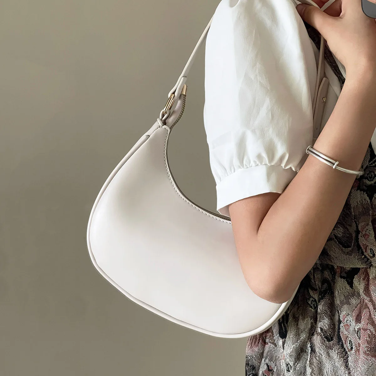 Women's Crescent Shoulder Bag New Trendy Faux Leather Hobo Bag Casual Crossbody Saddle Bag for Commute Daily Outfit 