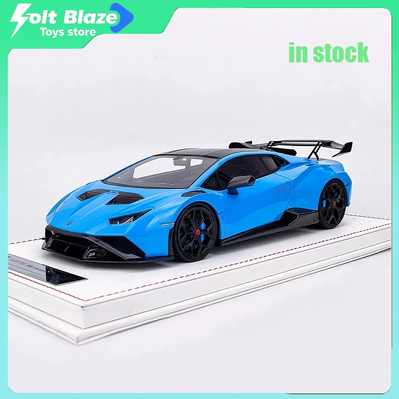 

Модель автомобиля RUNNER 1/18 Lamborghini Huracan STO из смолы, синего цвета, коллекционная, для демонстрации в комнате, игрушка для мальчиков, подарок