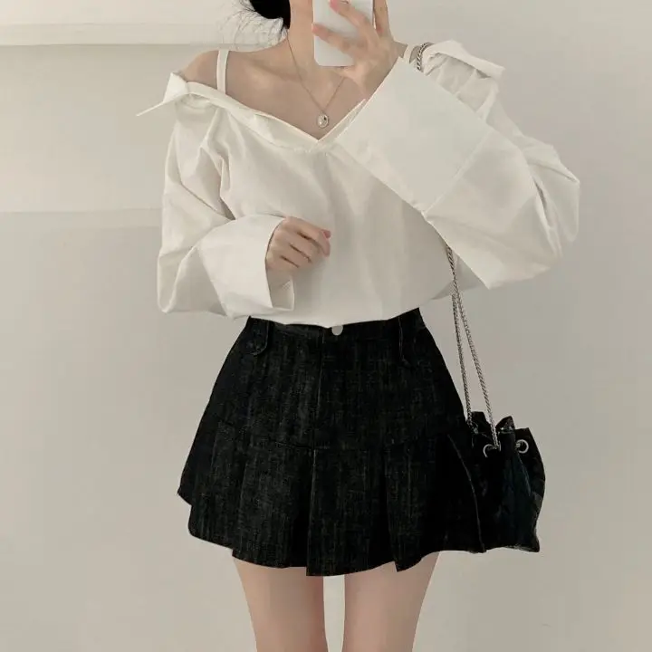 

Модная универсальная блузка в корейском стиле для ранней весны с уникальным дизайном, на одно плечо, с рукавами-колокол для женщин