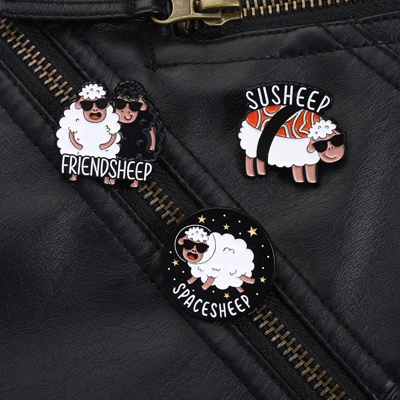 

Забавная мультяшная бело-черная брошь-пин в виде овечки, креативный значок-брошь с овечками-друзьями, эмалевая булавка на лацкан, аксессуар, украшение, подарок для друзей