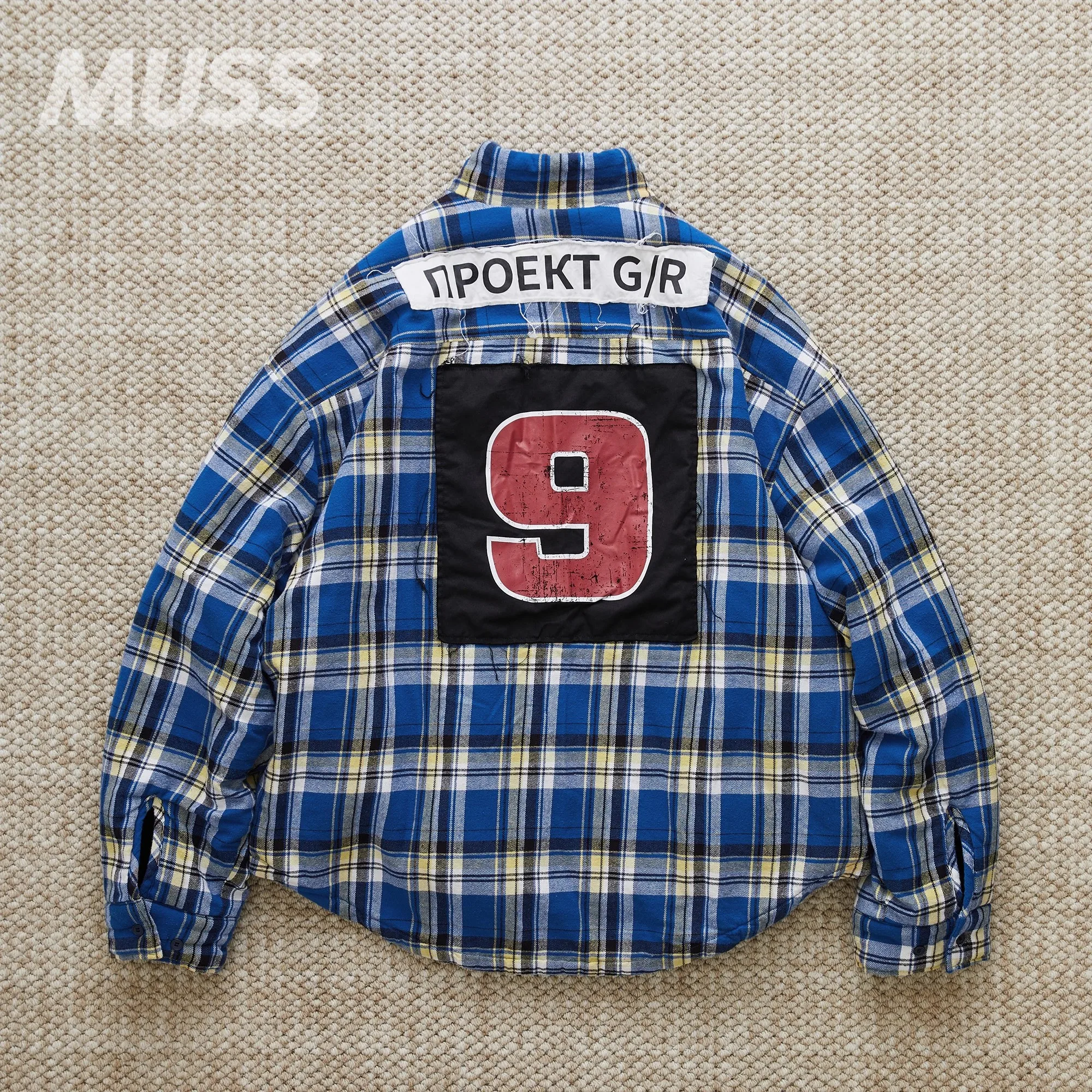 

Назад Большая нашивка с вышивкой Digit 9 Label Blue Plaid Project GR Рубашка на молнии Куртка Мужчины Женщины Зимняя плотная хлопковая одежда V-образной формы