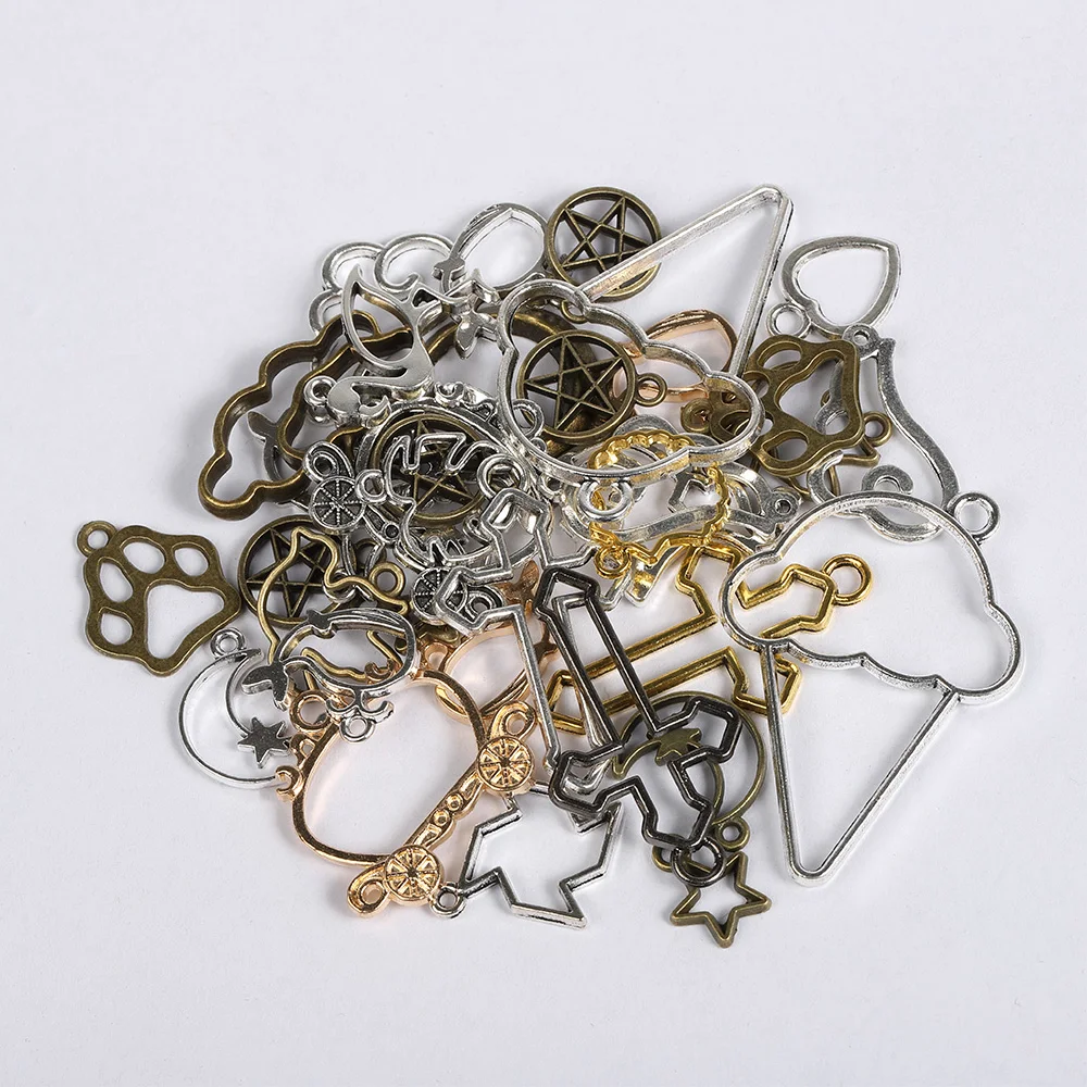 30 Chiếc Cát Động Vật Khung Quyến Rũ UV Nhựa Dính Khuôn Kim Loại Hình Học Ốp Viền Mặt Dây Chuyền Phụ Kiện Trang Sức Làm Tự Làm Thành Phần