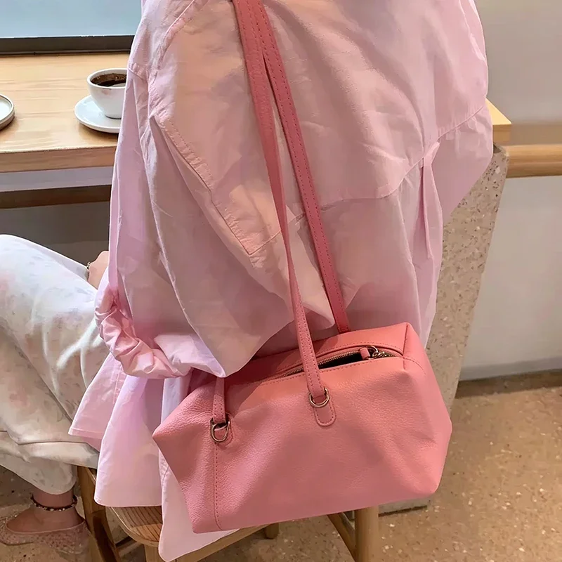 New Lychee-patterned Boston Pillow-shaped Bag Stylish Korean Women's Shoulder Bag Simple Zipper Commuter Underarm Bag Handbag