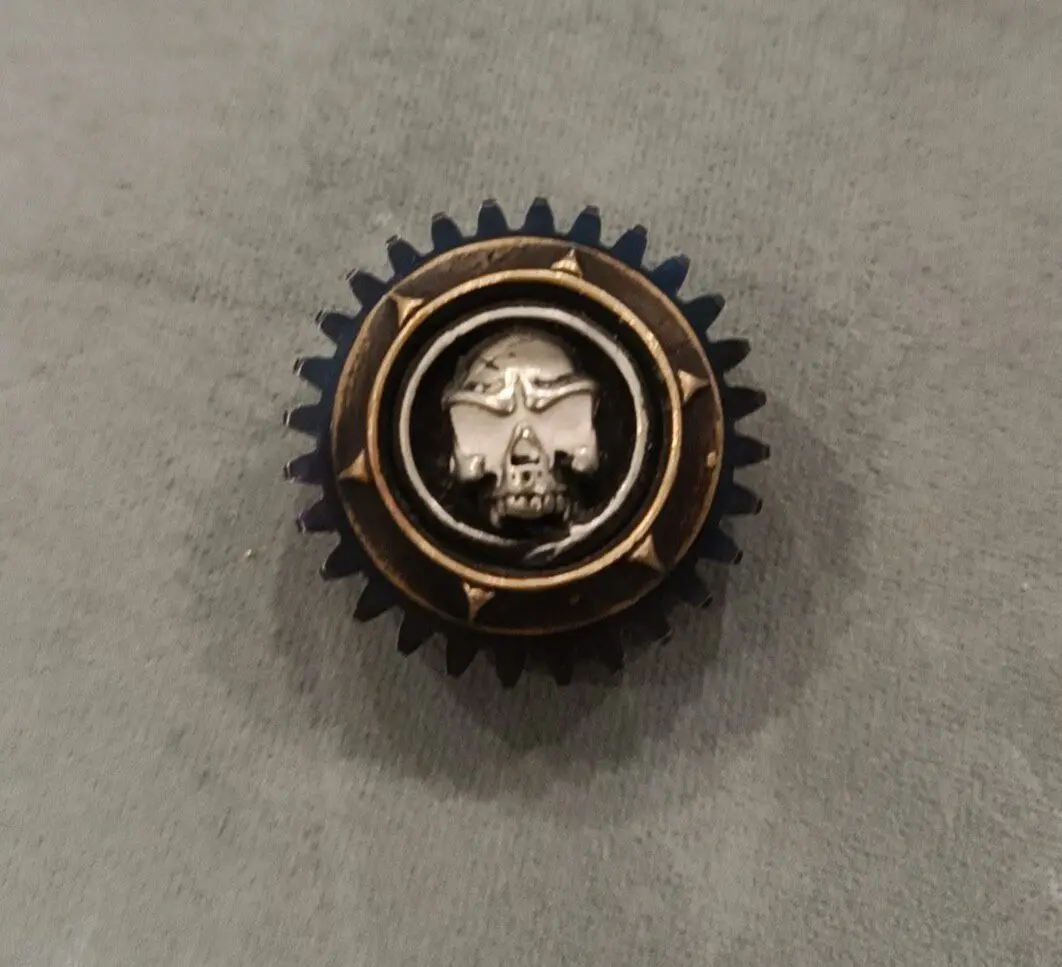 Used EDC Dark! Pure Handmade Luminous Skull, Fingertip Gyro, Metal Material Sprocket Fidget Spinner