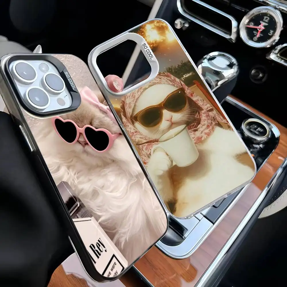 

Chill Cat Selfie Phone Case For iPhone 16,15,14,13,12,11,Mini,Pro,MAX White Matte Shockproof Cover