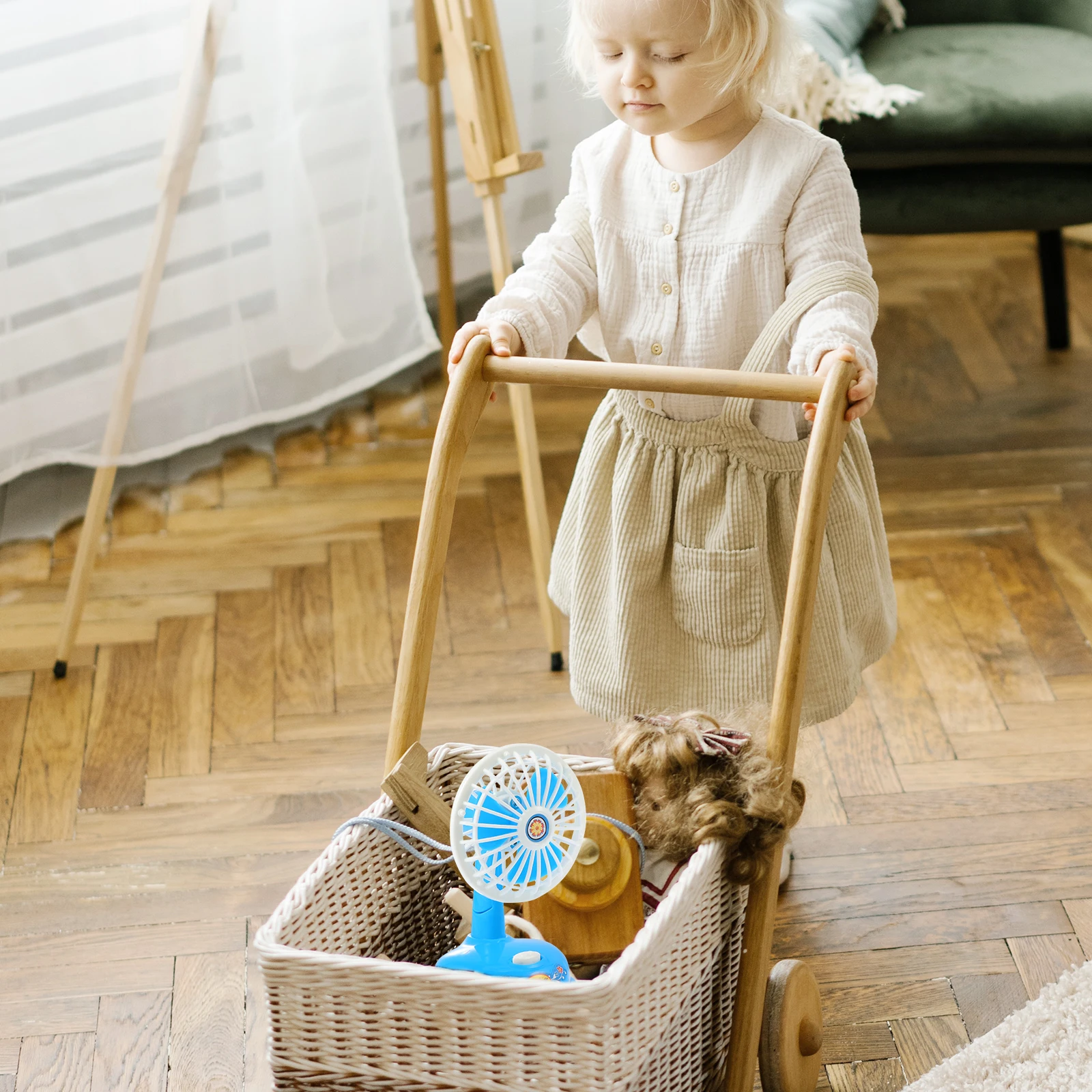 

1pc Simulated Mini Electric Fan Kids Safe Rounded Edges Creative Imagination Hand Eye Coordination Early Learning Play House Toy