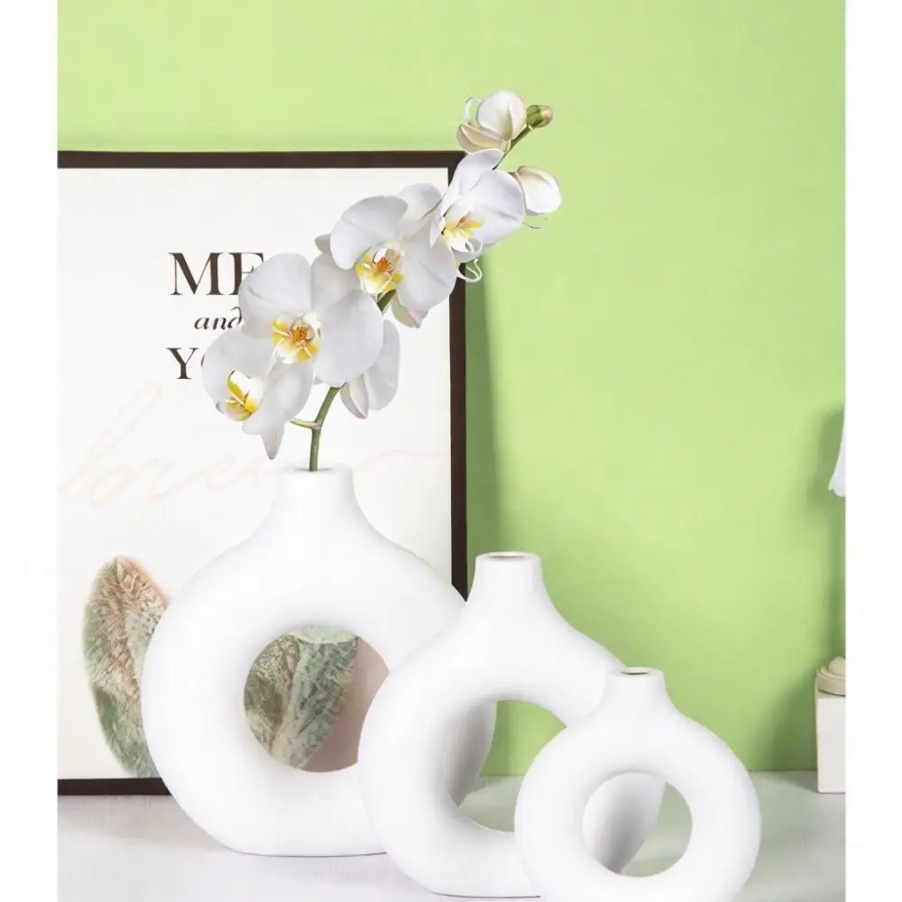 Geometric Donut Shape Vase Nordic Style Flower Holder Minimalist Retro Aesthetic Decorative Ornament Desktop Craft
