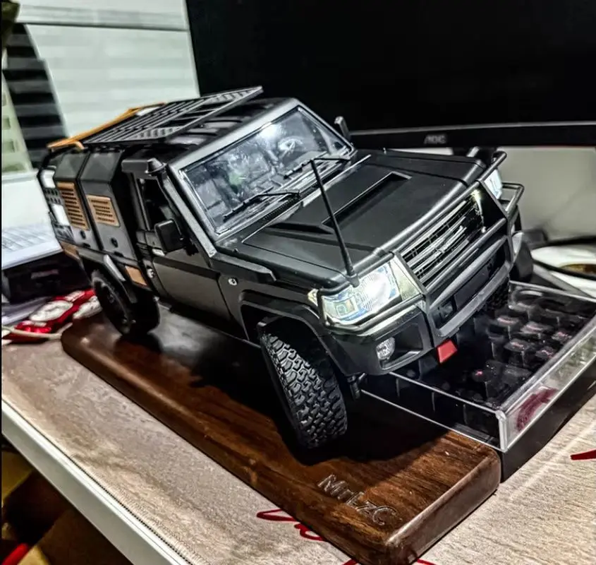 รถบังคับวิทยุ Mn-82s LC79 1:12 จำลองการขับขี่แบบปีนเขา ขับเคลื่อน 4 ล้อ ของเล่นรถออฟโรด ของขวัญสำหรับเด็กผู้ชาย มีสินค้าในสต็อก