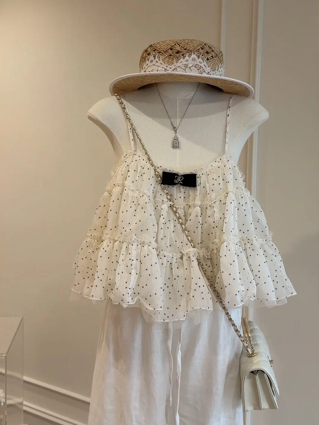 

Sweet Style White Polka Dot Strapless Vest Women Summer Loose Slimming Knot Sleeveless Top Breathable Casual Outfit