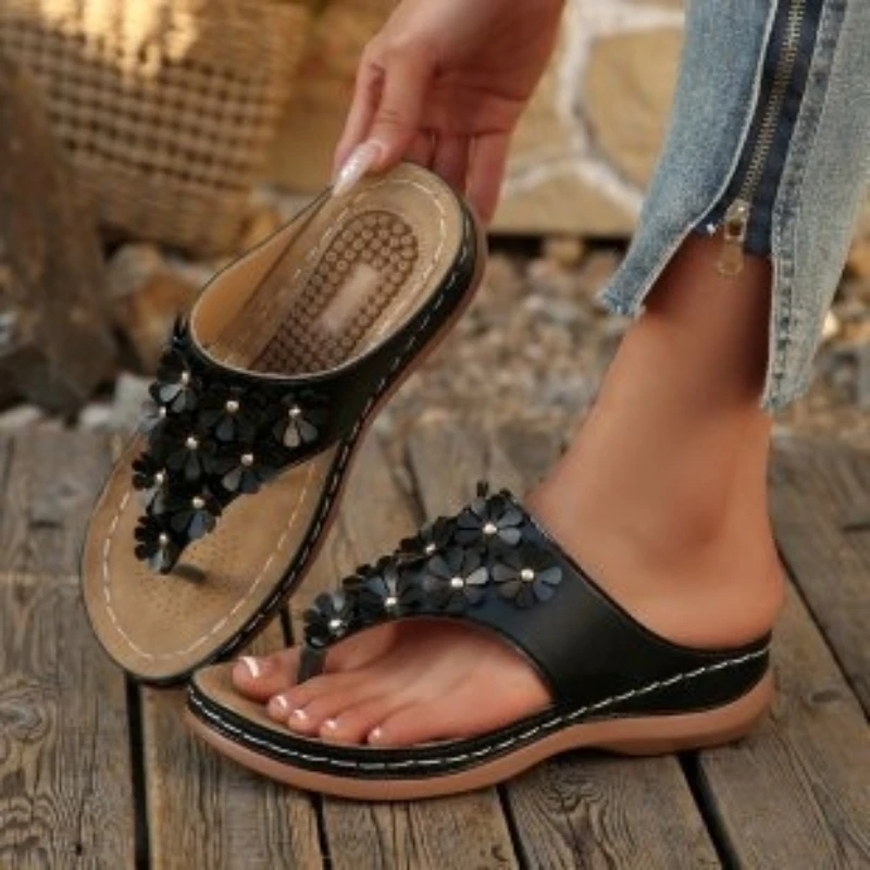 

Новые летние женские сандалии с мягкой подошвой и противоскользящим покрытием для отпуска, пляжная обувь для женщин