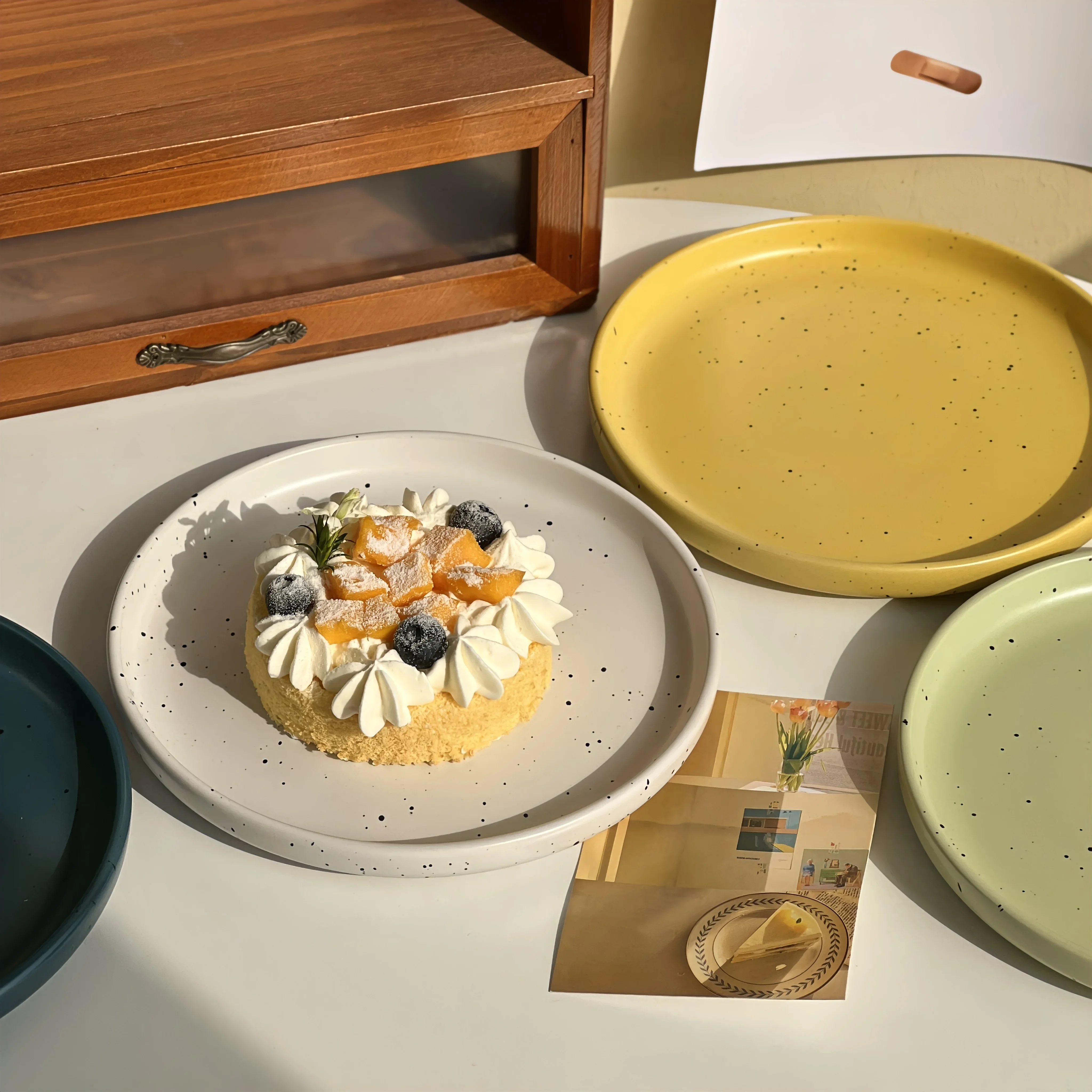 

Ins Style Vintage Ceramic Plates Restaurant Western Steak Pasta Plate Simple Household Fruit Dessert Snack Tray