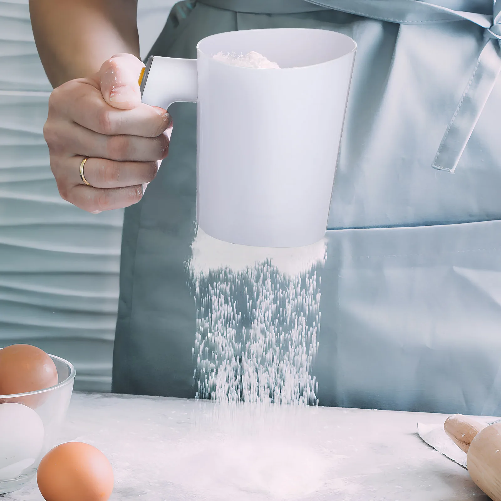 Electric Flour Sifter Handheld Automatic Baking Tool for Powdered Sugar Cocoa Starch Fast Efficient Kitchen Sifter