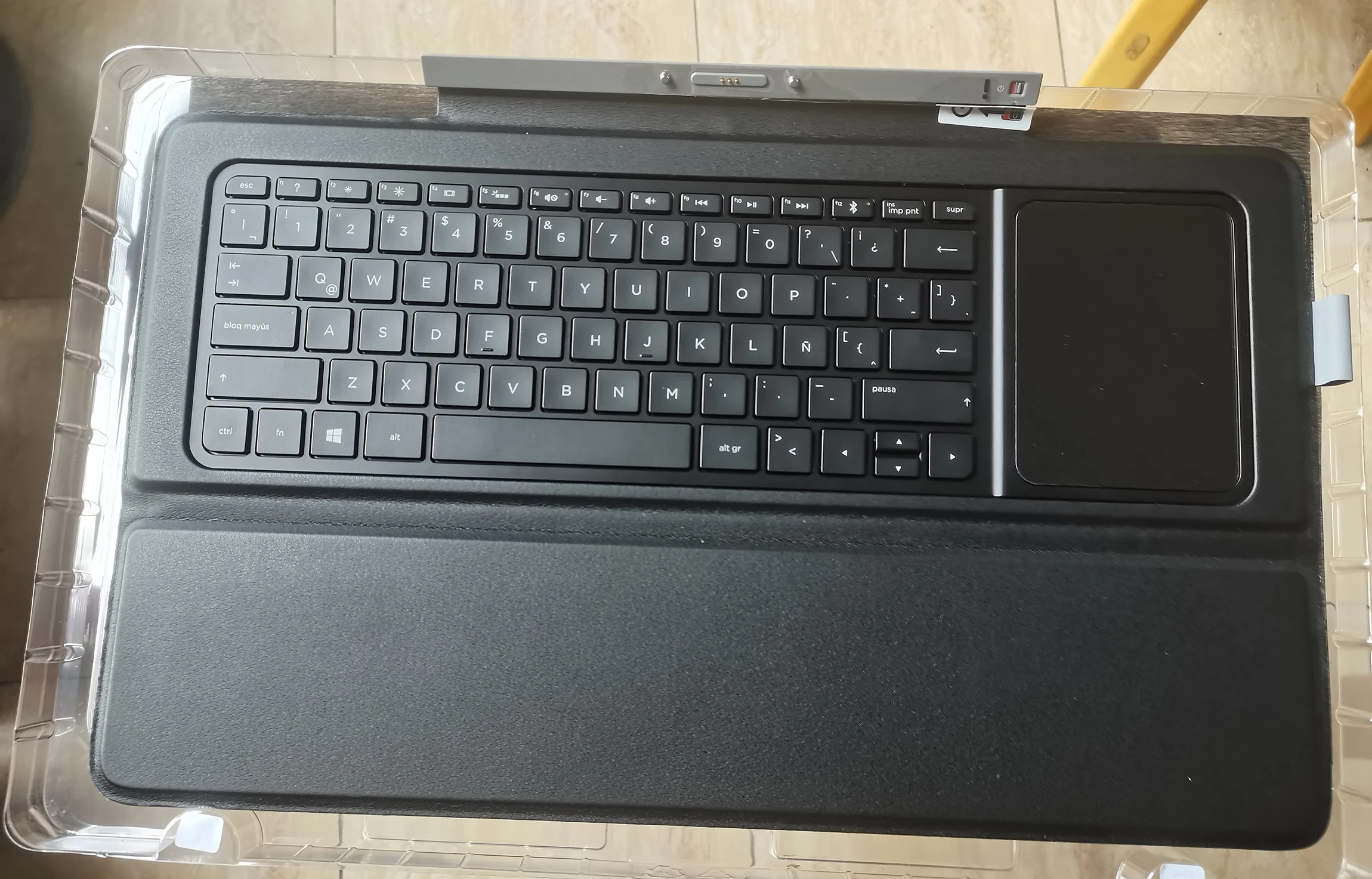 

New For HP Envy 14 X2 15T C001 15-c001xx 15-c001dx 15-c011dx 15-c101dx 783099-001 Flat Base Keyboard LA Layout