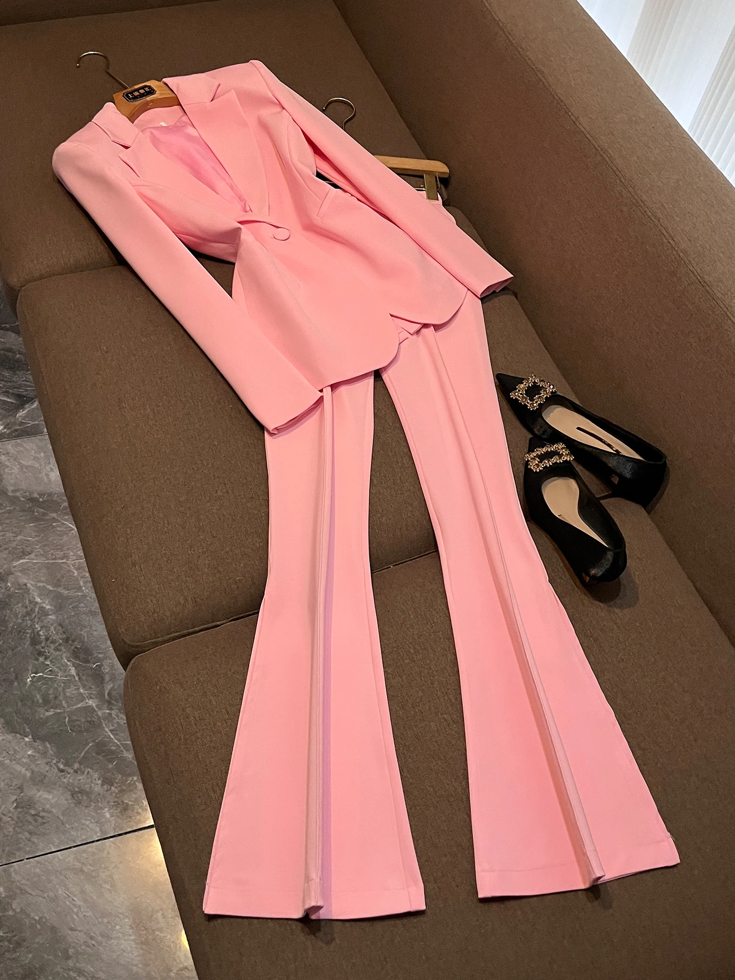 

Elegant Two-Piece Suit with Flared Pants And Split for Interview Host Professional New Arrival Spring Summer Cotton Set