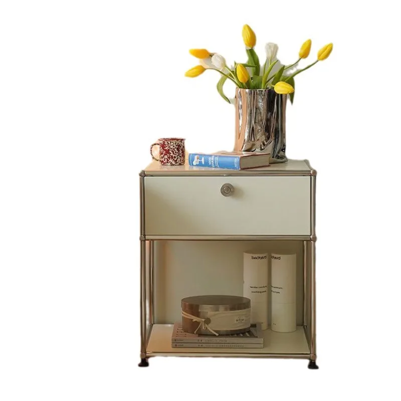 中世風ベッドサイドテーブル ホテル寝室 モダンシンプルラック インス風収納 テレビサイドキャビネット ステンレス製