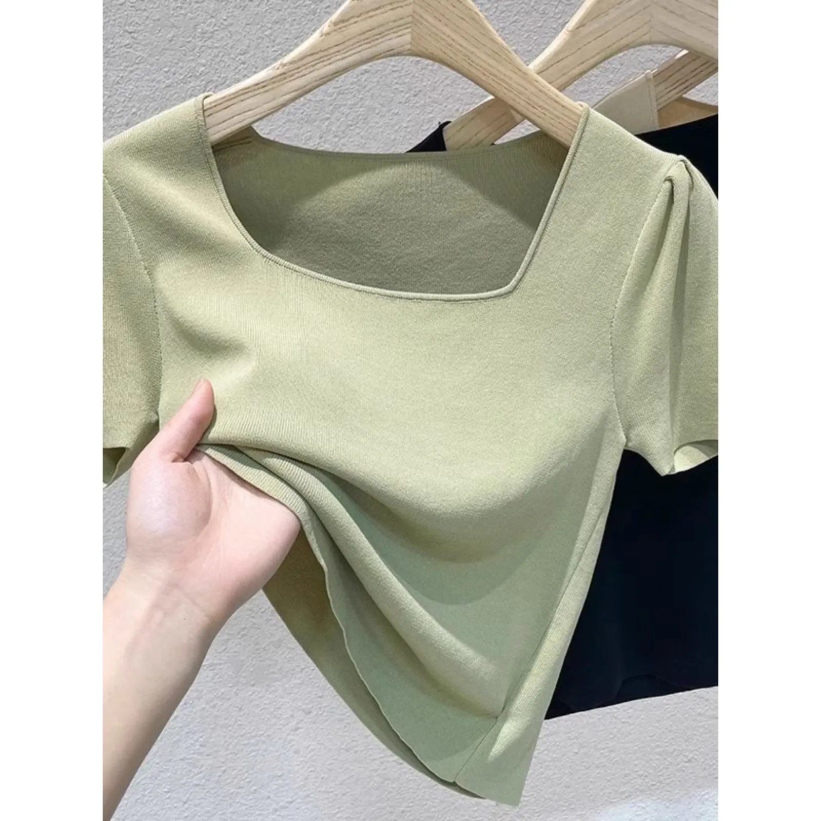 

Bla Square Llar ort-Sved T-irt Women's 2025 Ice Sil Other Material 00% Autumn Faion Ladies' Silk Top