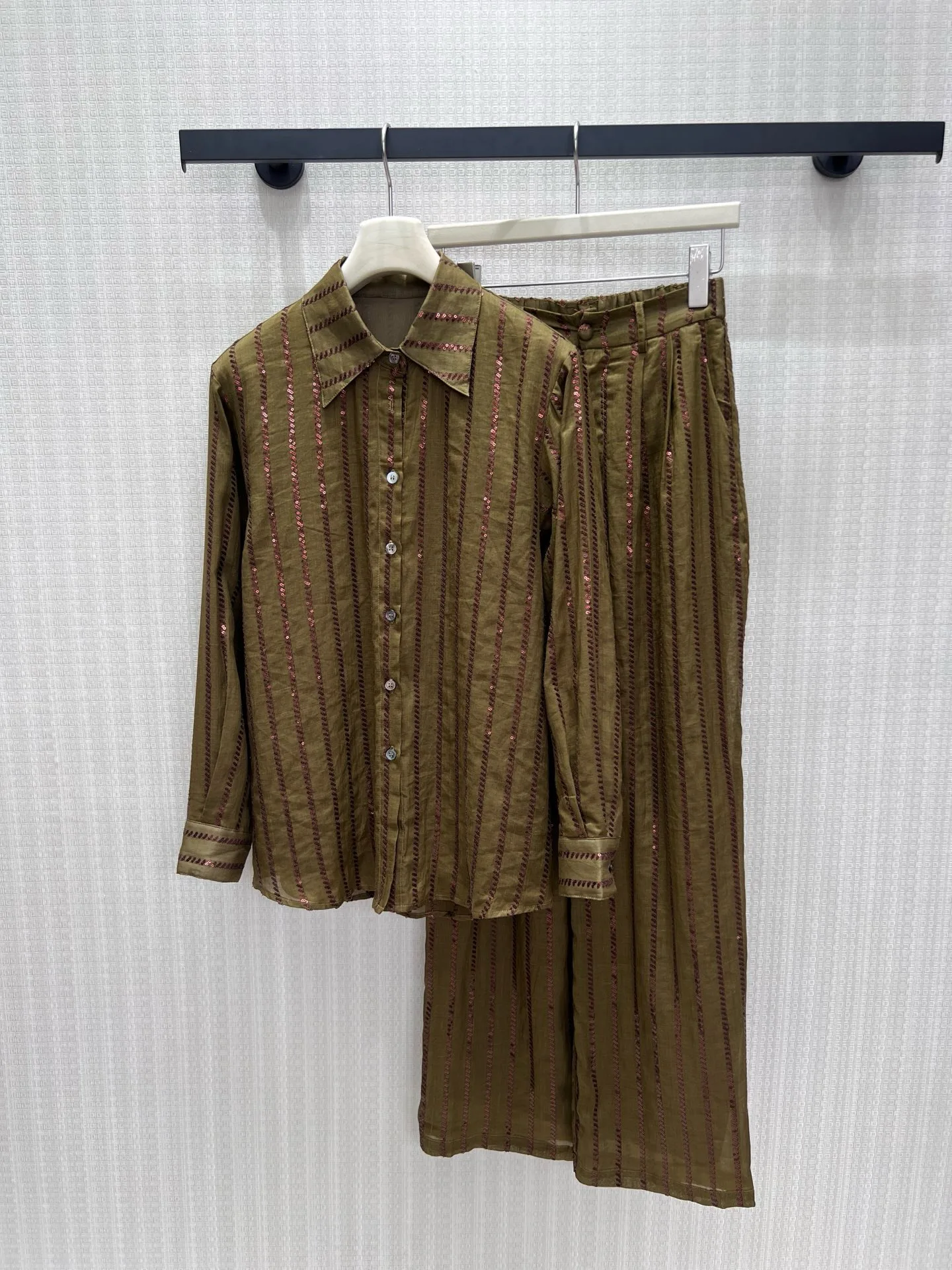 Women Olive Green Sequin Striped 2 Piece Matching Outfit, Point Collar Long Sleeve Button Down Shirt & High Waist Wide Leg Pants