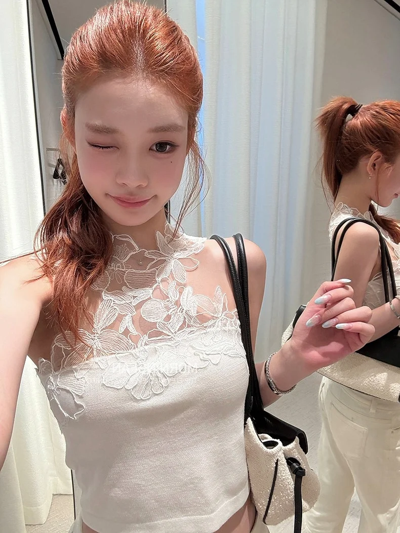 Heavyweight Lace Floral Knitted Short Sleeveless Vest Women's Pure Desire Hollow out Inner Wear Slim Fit Short Length Knitwear