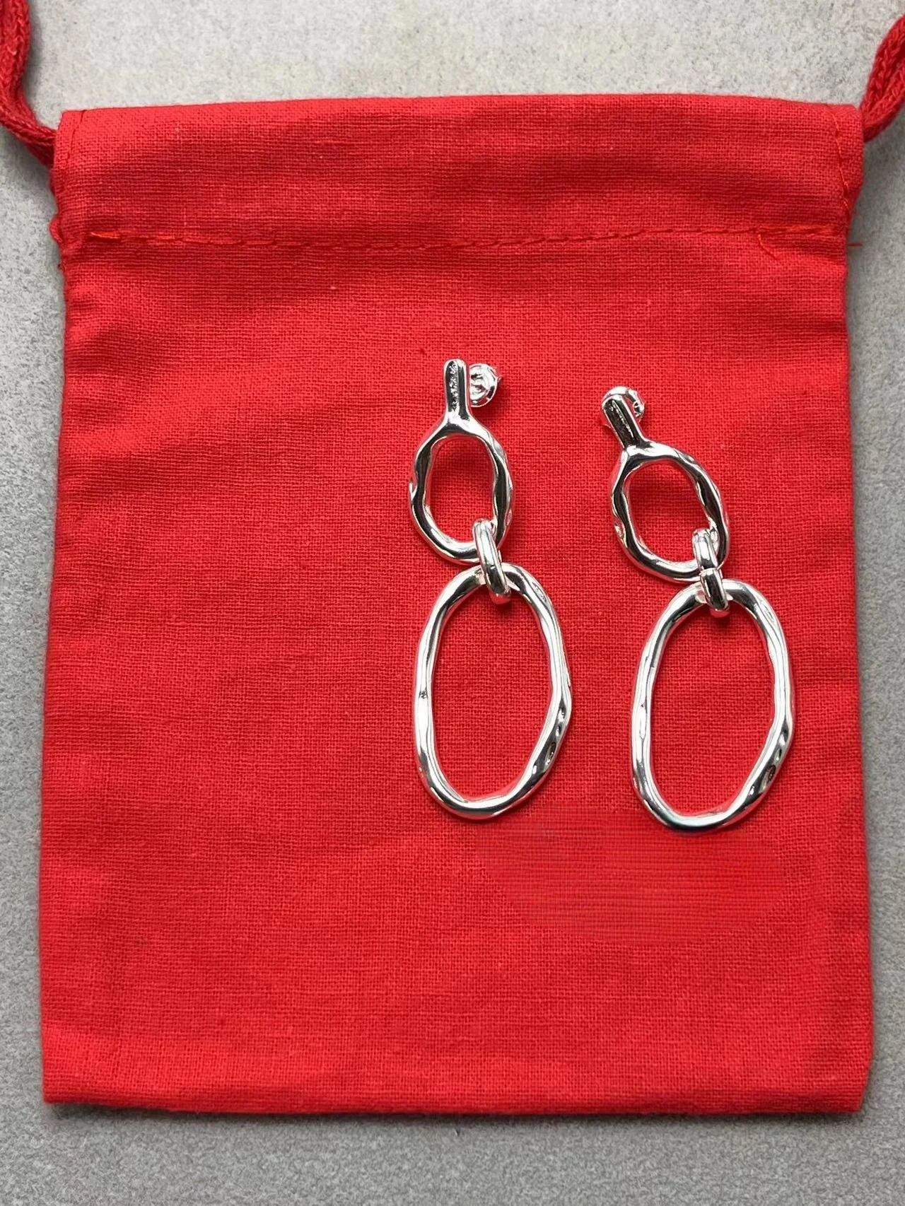 2023 UNO earring Espanha Alta Qualidade Criativo Exquisite Brincos Geométricos Das Mulheres Romântico Jóias Gift Bag