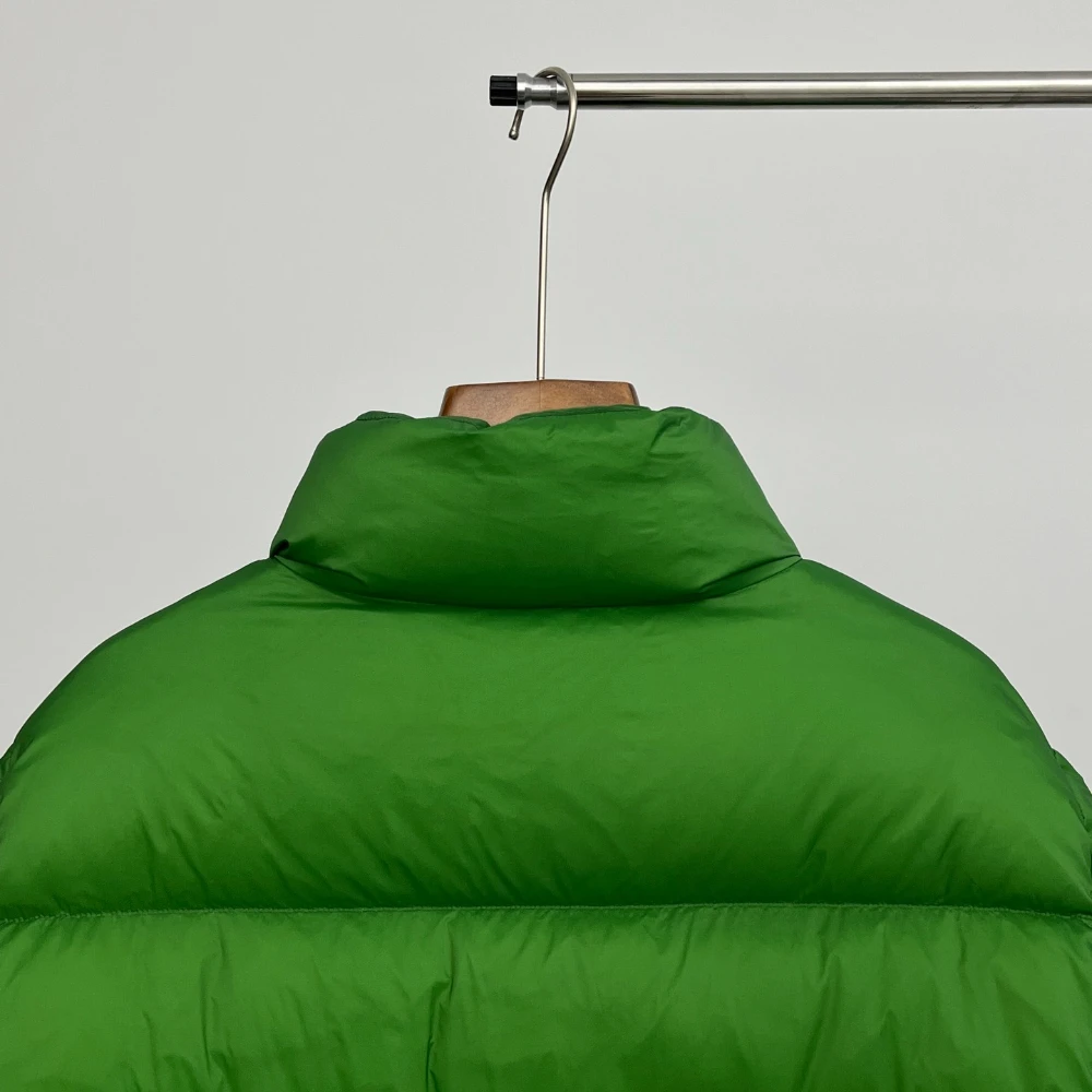 الفاخرة أسفل سترة المرأة العلامة التجارية الأوروبية الأمريكية موضة ملابس خارجية الإناث مصمم أسفل معطف سيدة سترة منفوخة دافئة 2025 جديد #4