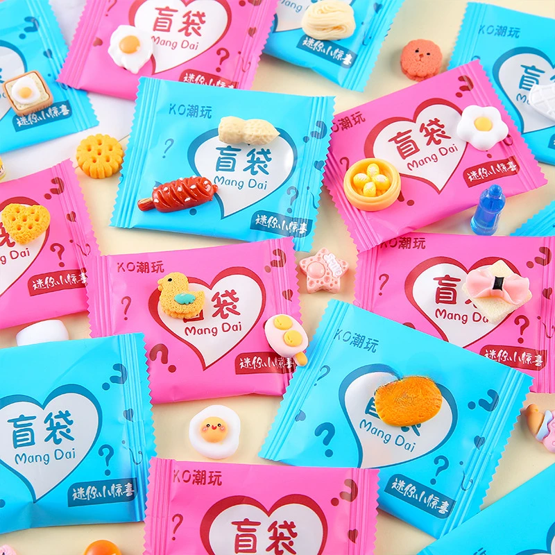 

10/30/50 шт. Миниатюрные мультяшные фигурки-модели, случайные призы, сувениры, подарки для вечеринок, игрушки-модели, игрушки в слепых коробках