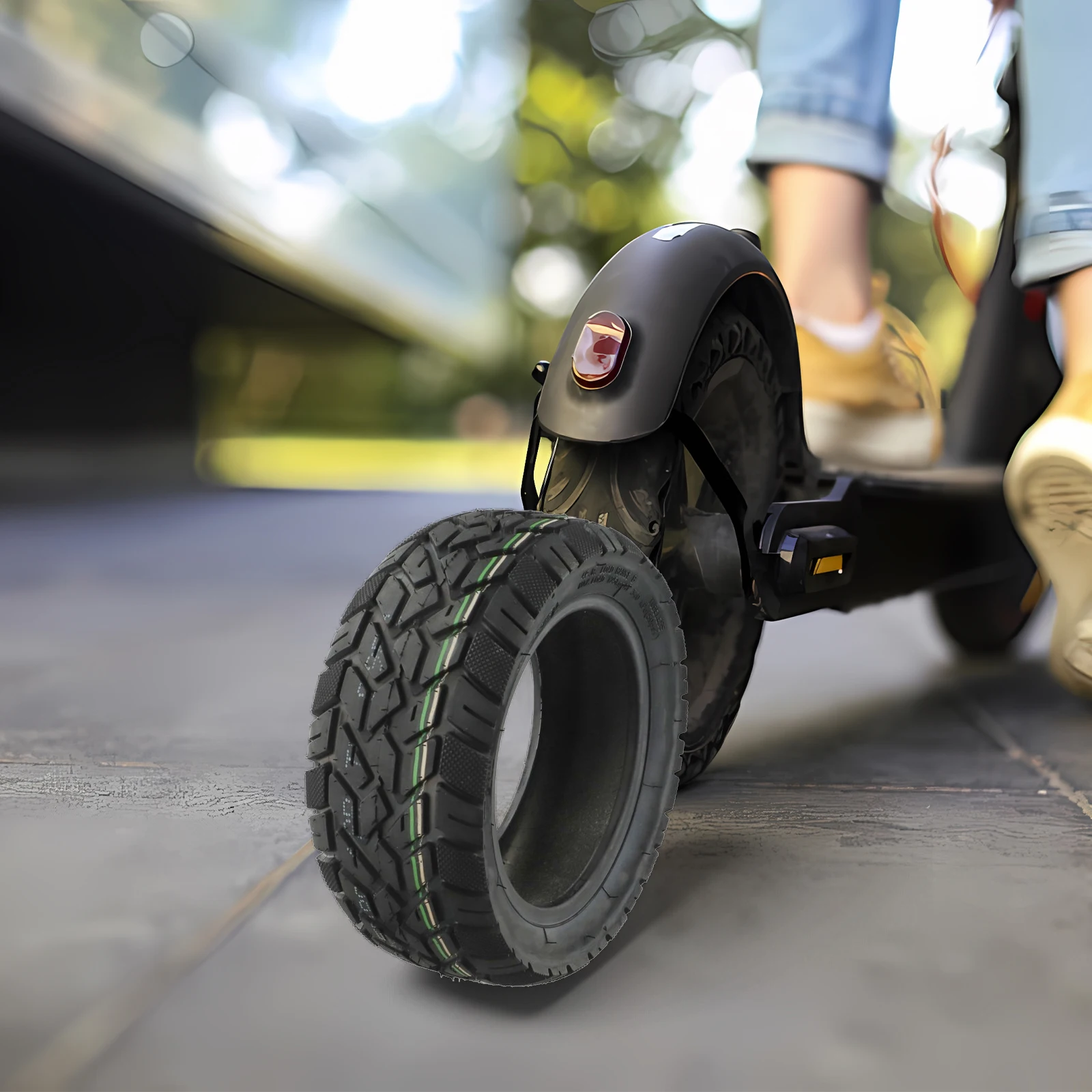 

Sturdy 11 Inch Tubeless Tire Designed Specifically for KAAB0 Electric Scooter Navigate Any Terrain with Confidence
