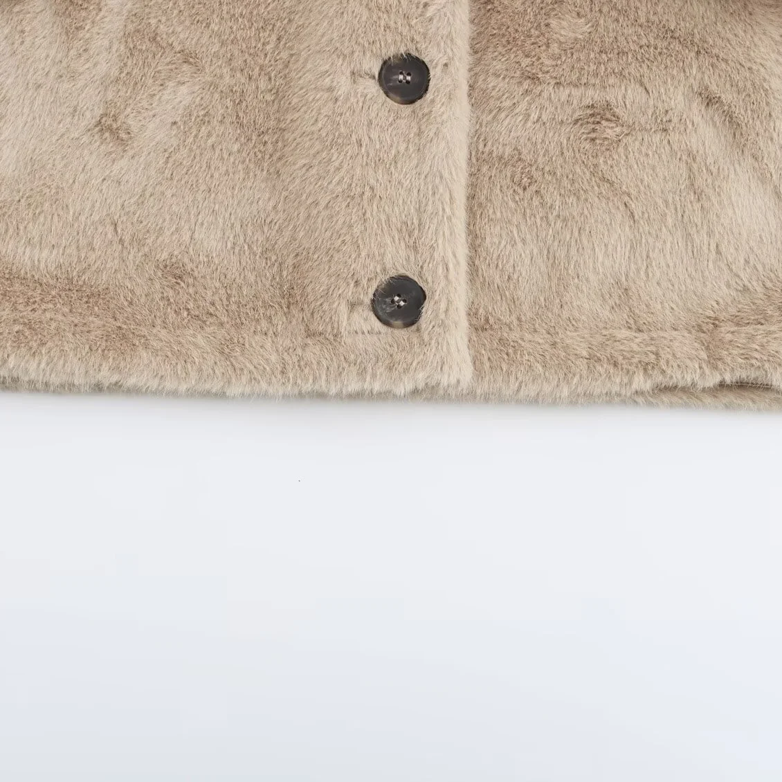 سترة نسائية كاجوال جديدة لشتاء 2025 بتأثير فرو صناعي بسيط وفضفاض ورقبة دائرية وأكمام طويلة #4